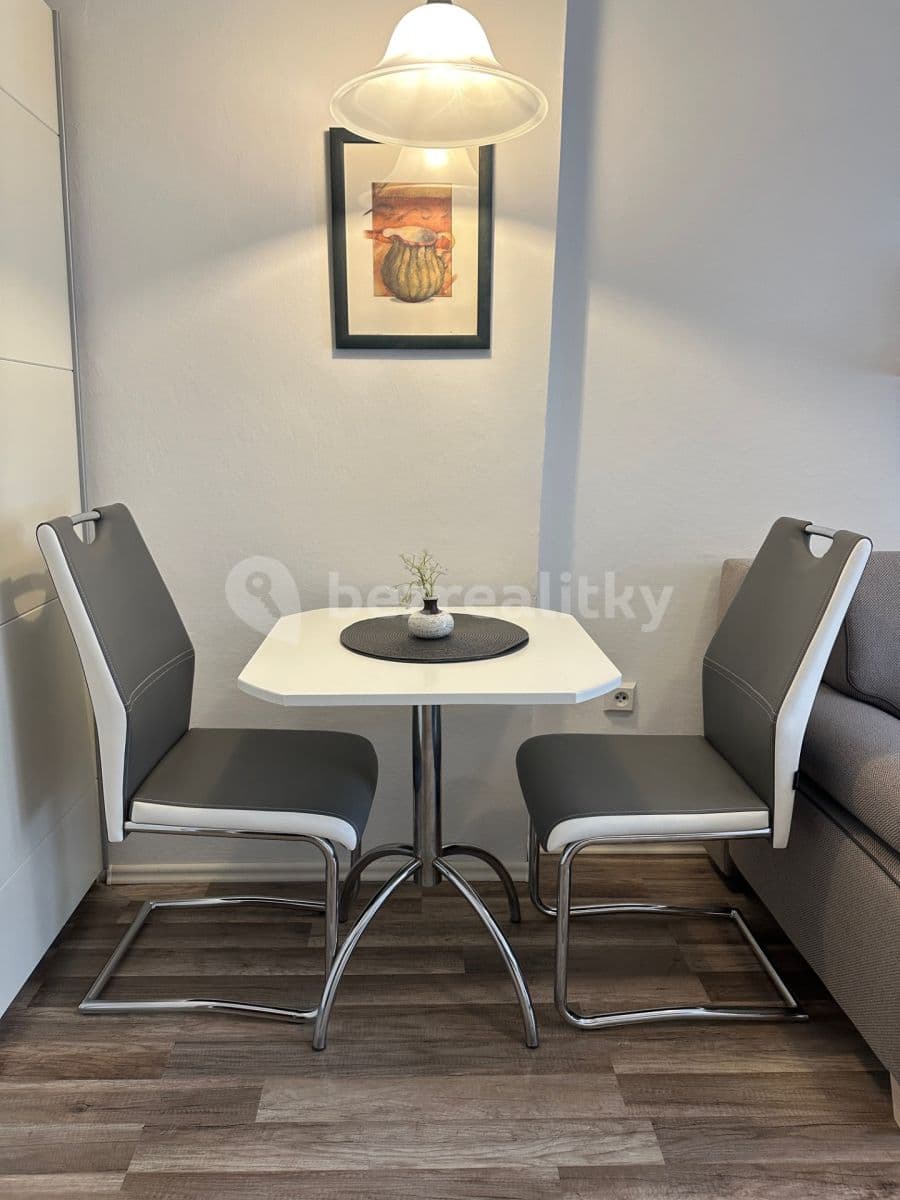 Prenájom bytu Garsoniéra 22 m², Zelenečská, Praha, Praha Prenájom bytu Garsoniéra 22 m², Zelenečská, Praha, Praha