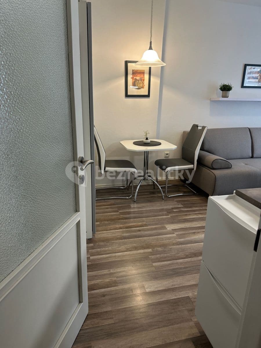 Prenájom bytu Garsoniéra 22 m², Zelenečská, Praha, Praha Prenájom bytu Garsoniéra 22 m², Zelenečská, Praha, Praha