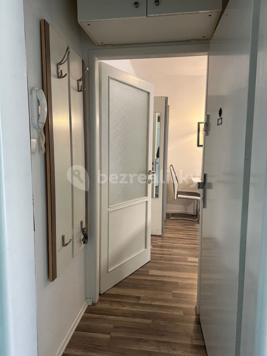 Prenájom bytu Garsoniéra 22 m², Zelenečská, Praha, Praha Prenájom bytu Garsoniéra 22 m², Zelenečská, Praha, Praha