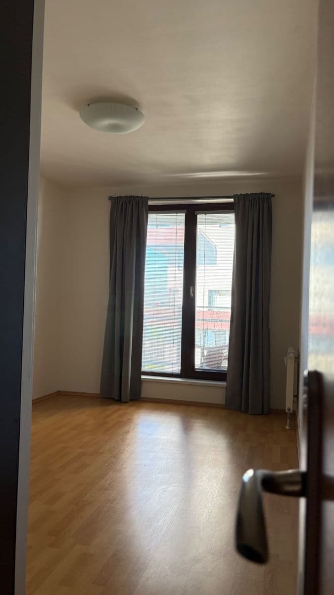 Prenájom bytu 2-izbový 54 m², Na Slatince, Praha, Praha Prenájom bytu 2-izbový 54 m², Na Slatince, Praha, Praha