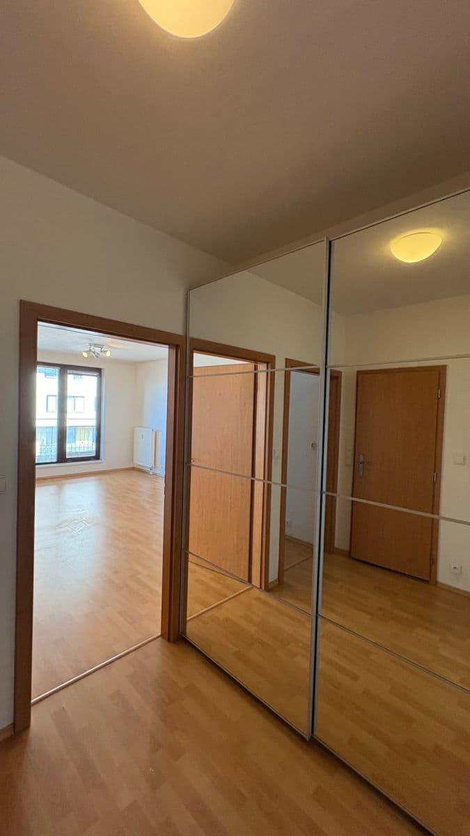 Prenájom bytu 2-izbový 54 m², Na Slatince, Praha, Praha Prenájom bytu 2-izbový 54 m², Na Slatince, Praha, Praha