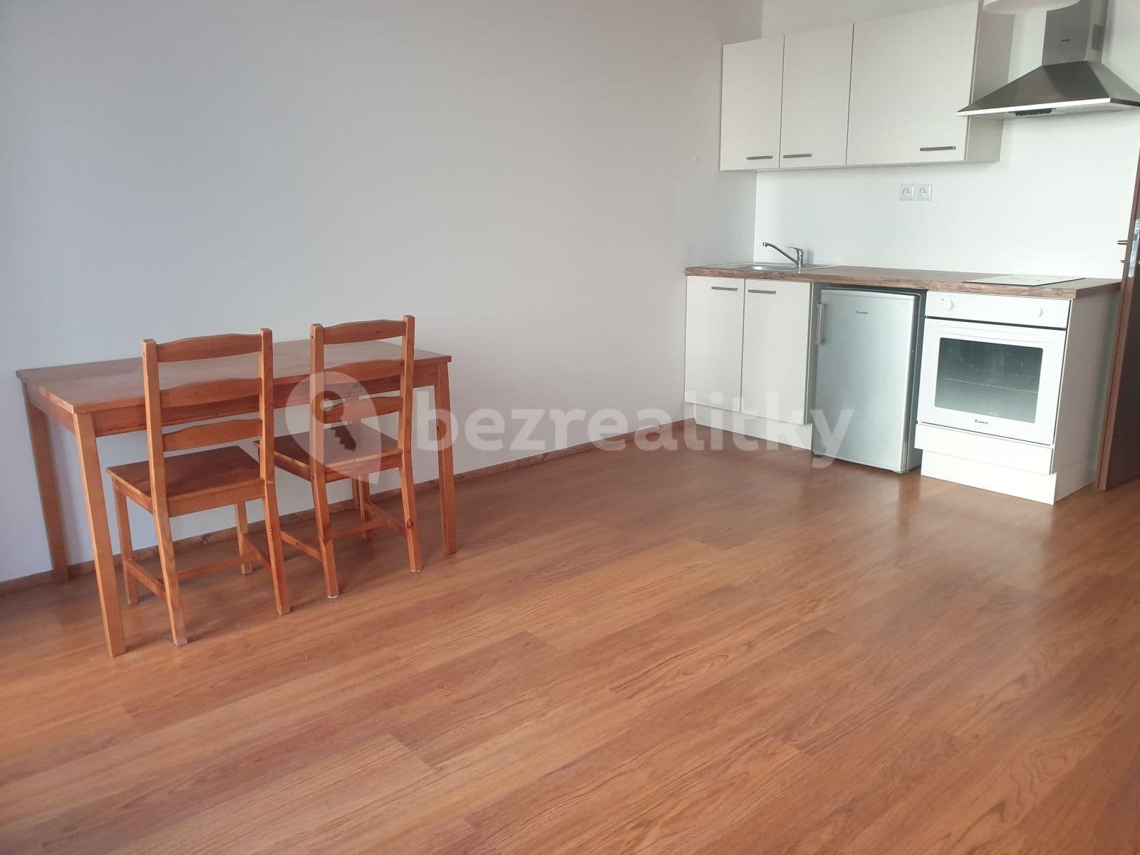 Prenájom bytu 1-izbový 31 m², Svitákova, Praha, Praha Prenájom bytu 1-izbový 31 m², Svitákova, Praha, Praha