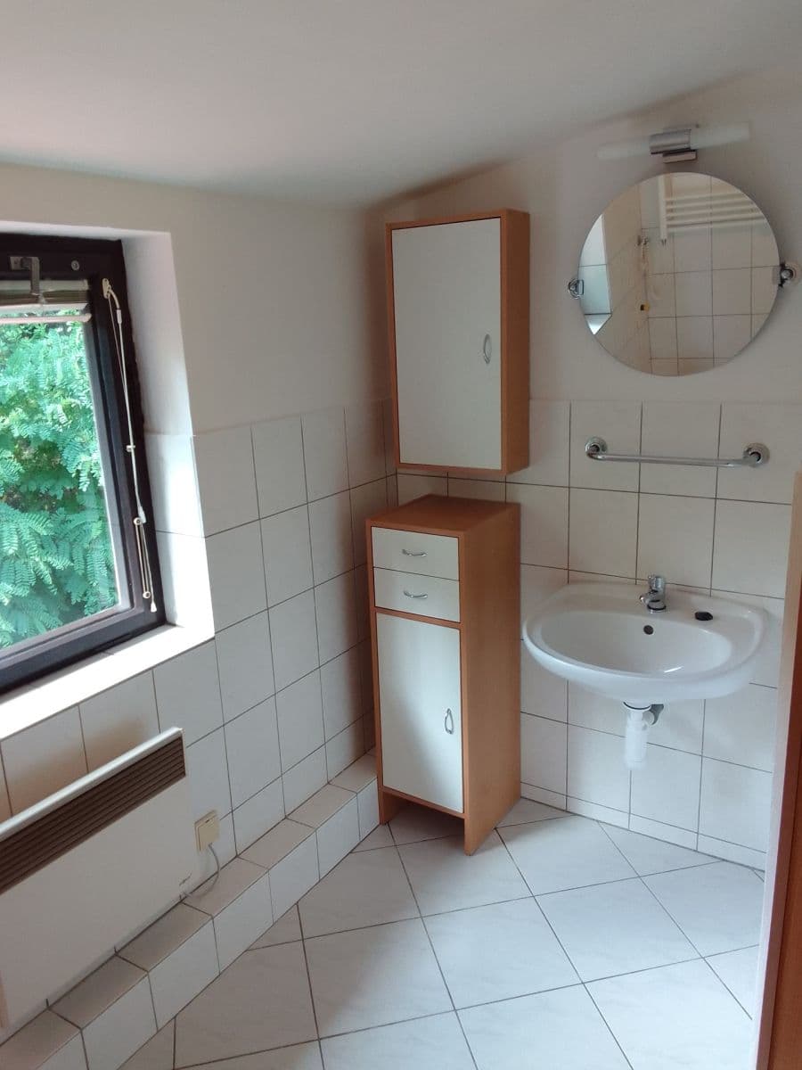 Prenájom bytu 2-izbový 56 m², Jedlová, Černošice, Středočeský kraj Prenájom bytu 2-izbový 56 m², Jedlová, Černošice, Středočeský kraj