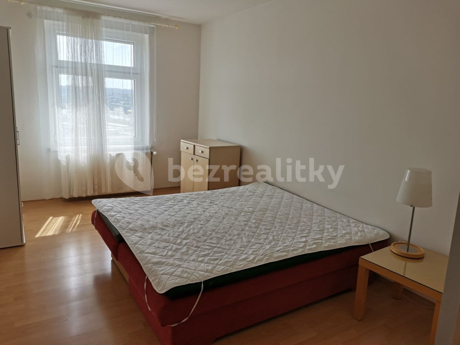 Prenájom bytu 2-izbový 45 m², Na Topolce, Praha, Praha