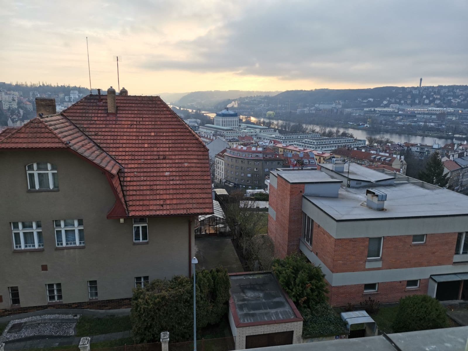 Prenájom bytu 2-izbový 45 m², Na Topolce, Praha, Praha Prenájom bytu 2-izbový 45 m², Na Topolce, Praha, Praha
