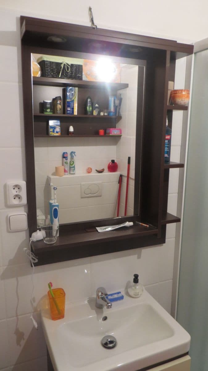 Prenájom bytu 1-izbový 32 m², Jana Přibíka, Praha, Praha Prenájom bytu 1-izbový 32 m², Jana Přibíka, Praha, Praha