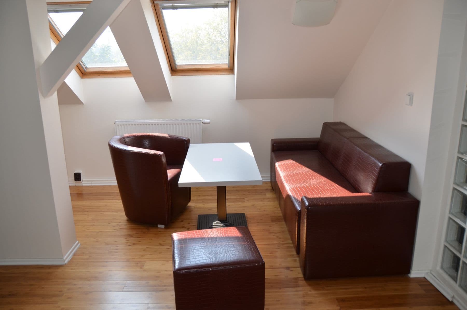 Prenájom kancelárie 85 m², Čerčanská, Praha, Praha Prenájom kancelárie 85 m², Čerčanská, Praha, Praha