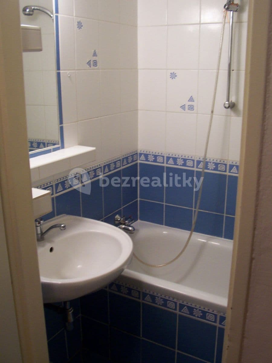 Prenájom bytu 1-izbový 36 m², Gruzínská, Praha, Praha Prenájom bytu 1-izbový 36 m², Gruzínská, Praha, Praha