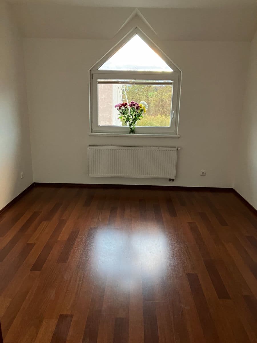 Prenájom domu 286 m², pozemek 447 m², Habrová, Horoměřice, Středočeský kraj Prenájom domu 286 m², pozemek 447 m², Habrová, Horoměřice, Středočeský kraj