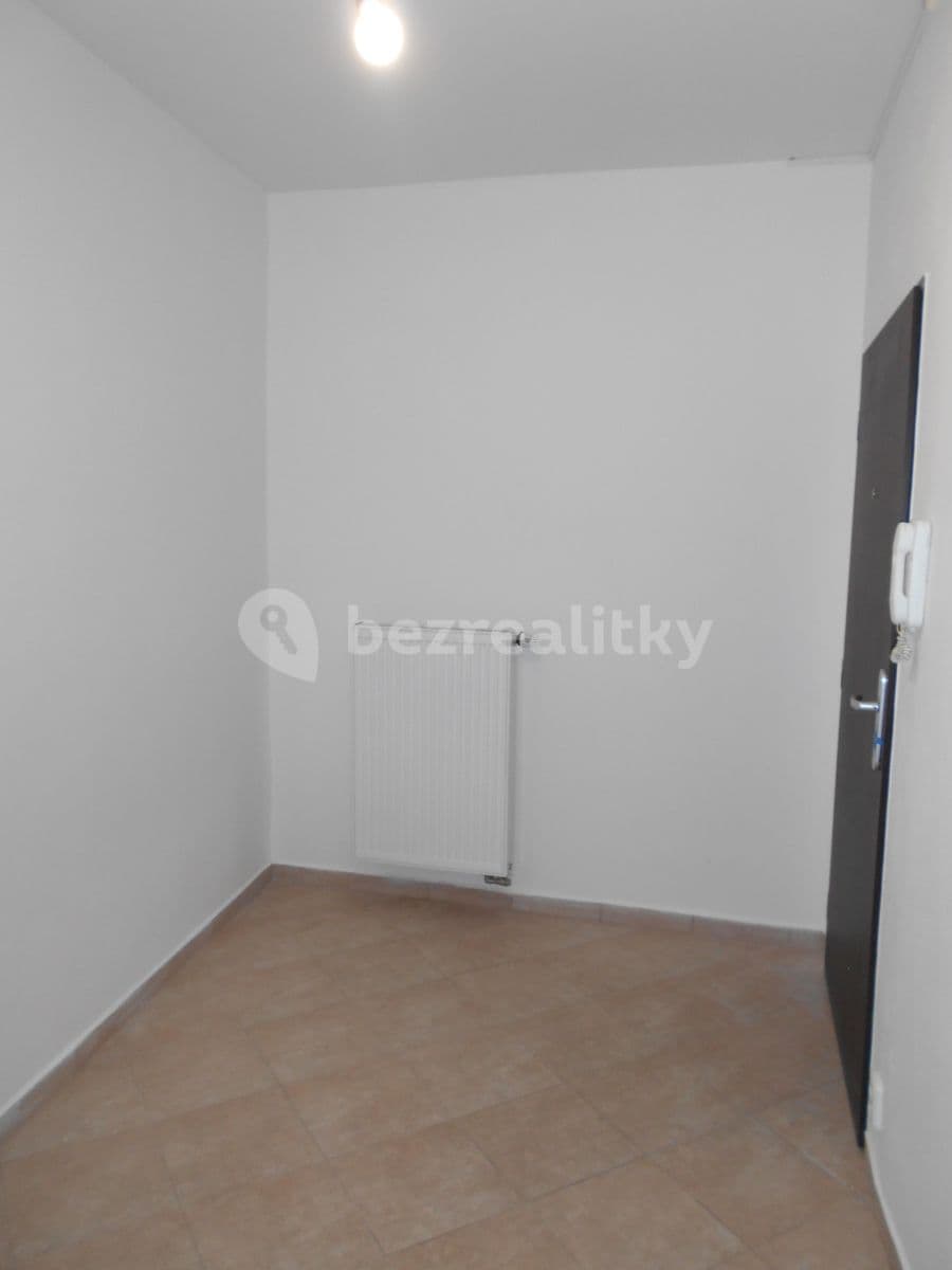 Prenájom bytu 2-izbový 73 m², Legií, Týn nad Vltavou, Jihočeský kraj