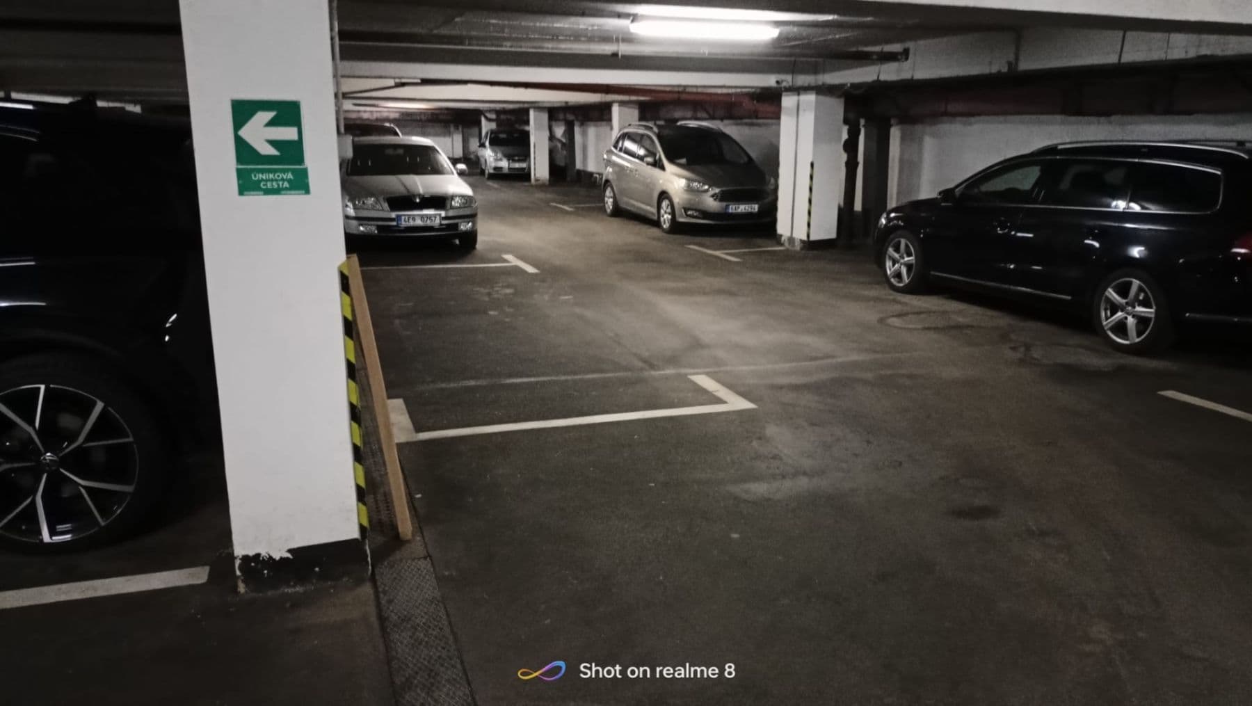 Prenájom garáže 12 m², Na Vrších, Praha, Praha Prenájom garáže 12 m², Na Vrších, Praha, Praha