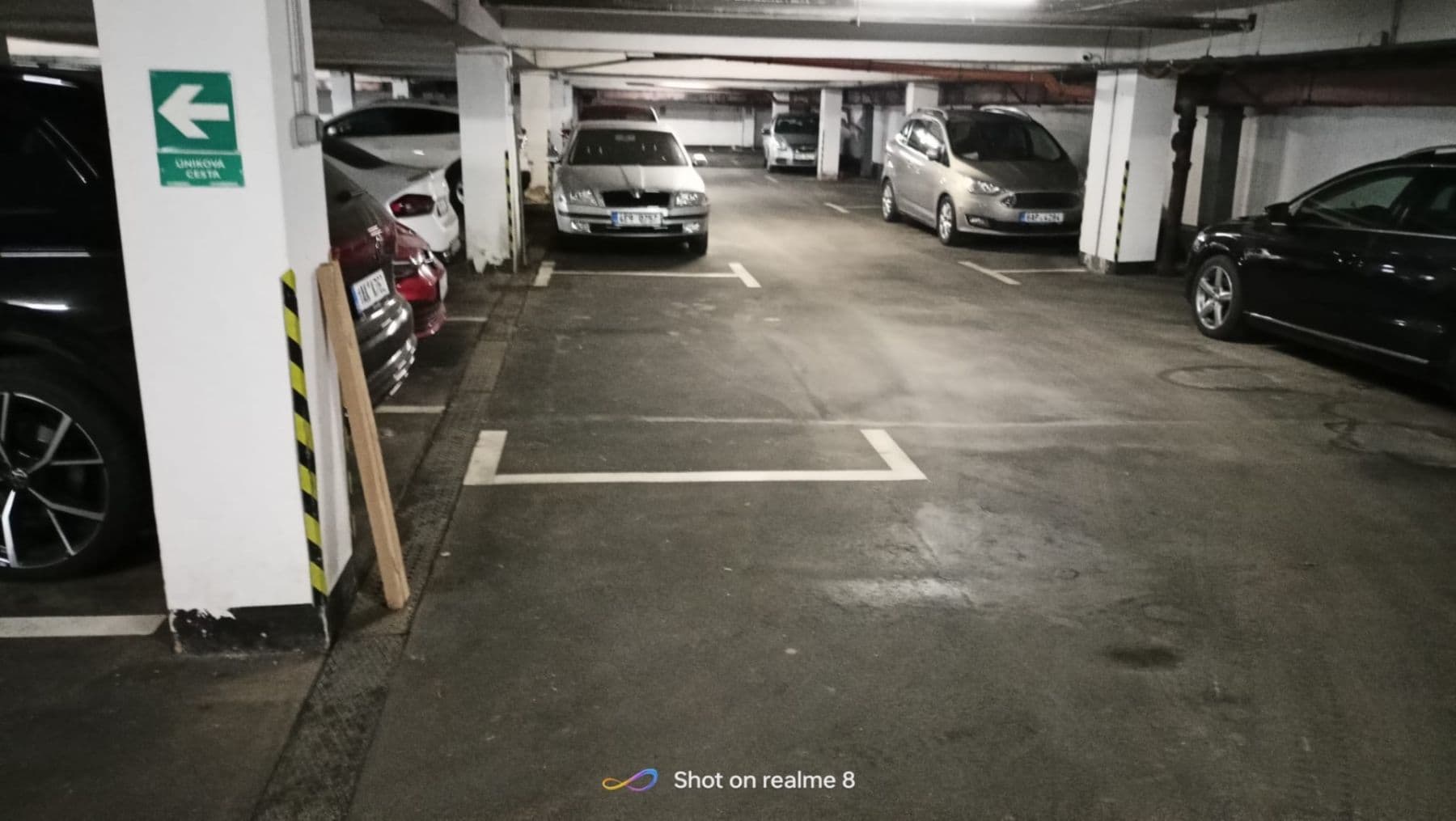 Prenájom garáže 12 m², Na Vrších, Praha, Praha Prenájom garáže 12 m², Na Vrších, Praha, Praha