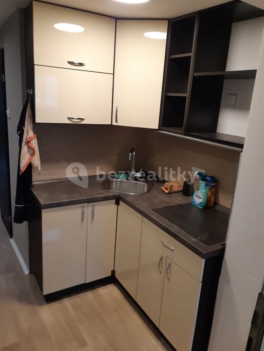 Prenájom bytu 2-izbový 70 m², Frýdlantská, Chrastava, Liberecký kraj Prenájom bytu 2-izbový 70 m², Frýdlantská, Chrastava, Liberecký kraj