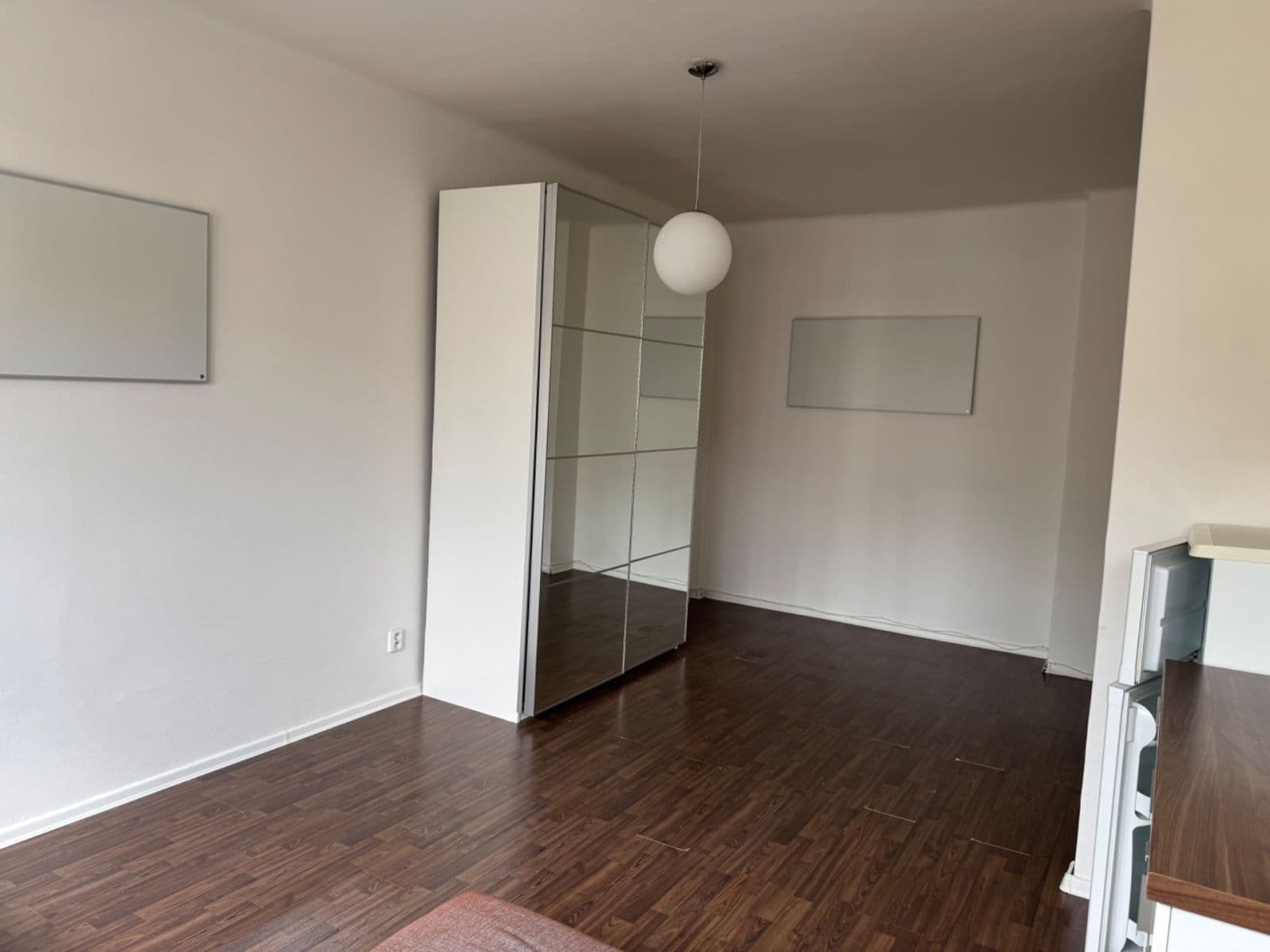 Prenájom bytu 1-izbový 32 m², Bělohorská, Praha, Praha Prenájom bytu 1-izbový 32 m², Bělohorská, Praha, Praha
