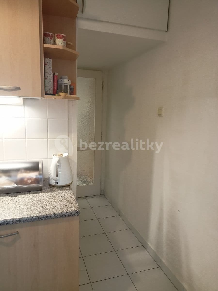 Prenájom bytu 1-izbový 34 m², Ke Krči , Praha, Praha Prenájom bytu 1-izbový 34 m², Ke Krči , Praha, Praha