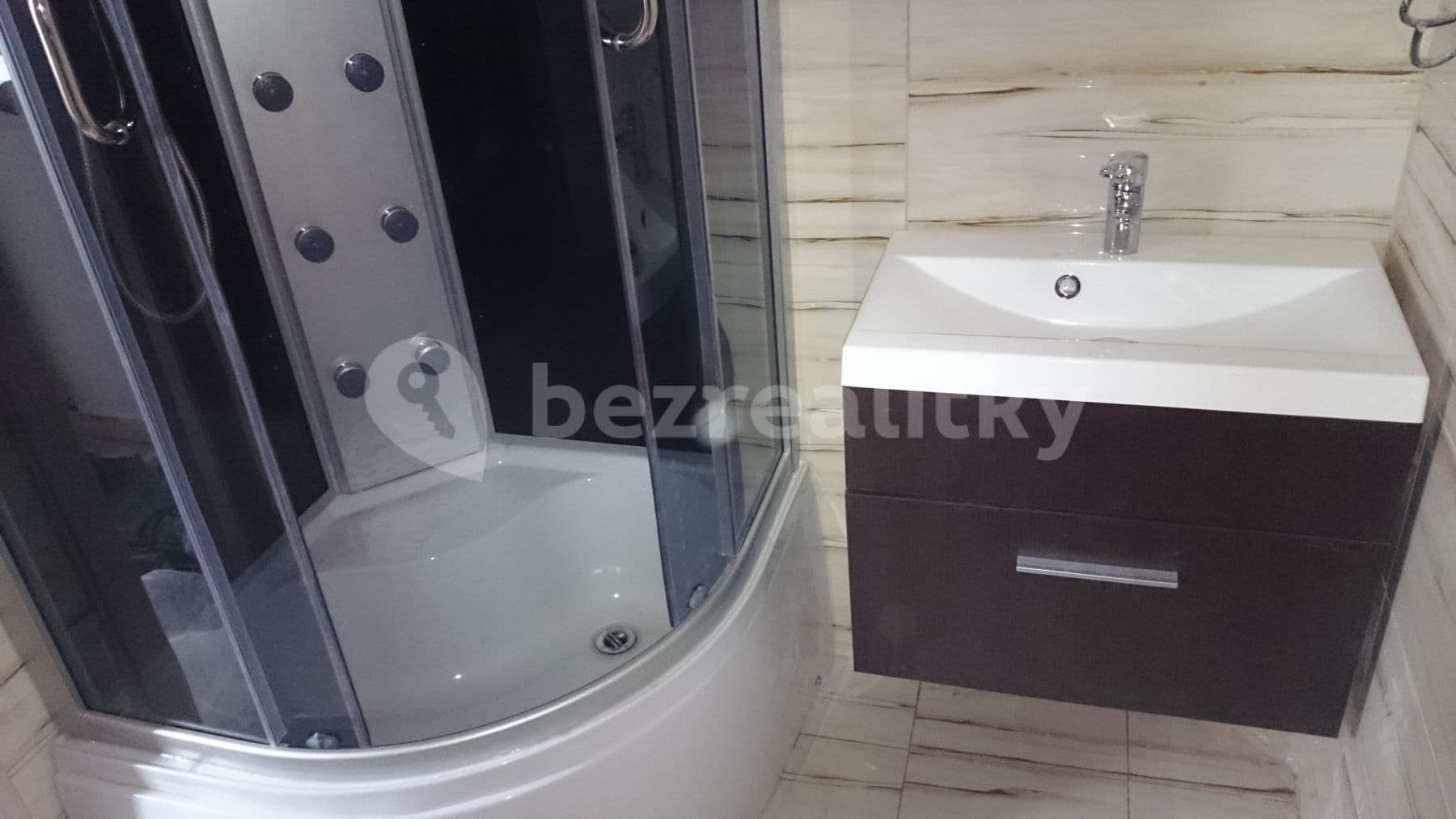 Prenájom bytu 1-izbový 30 m², Korálková, Jablonec nad Nisou, Liberecký kraj Prenájom bytu 1-izbový 30 m², Korálková, Jablonec nad Nisou, Liberecký kraj