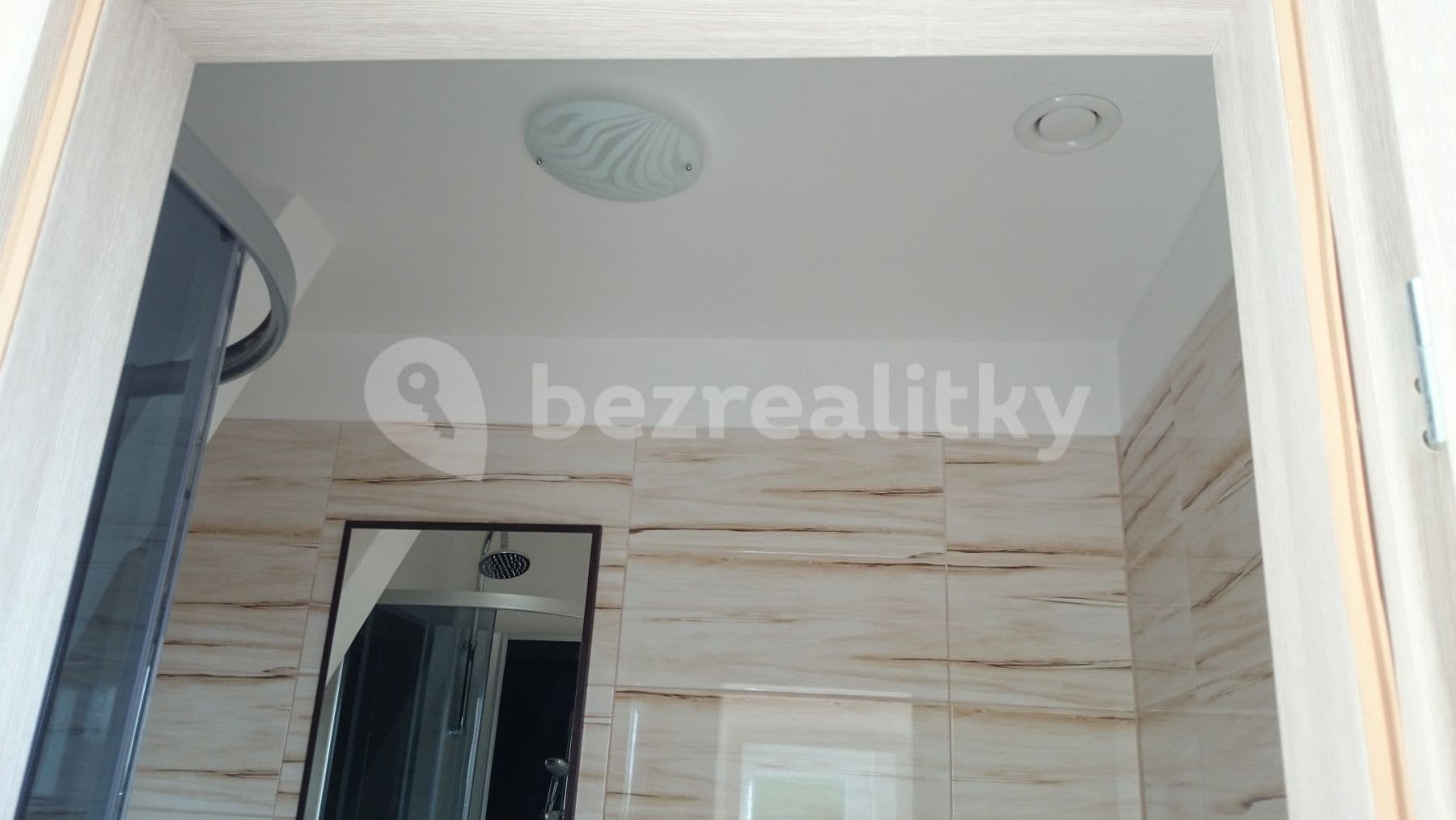 Prenájom bytu 1-izbový 30 m², Korálková, Jablonec nad Nisou, Liberecký kraj Prenájom bytu 1-izbový 30 m², Korálková, Jablonec nad Nisou, Liberecký kraj