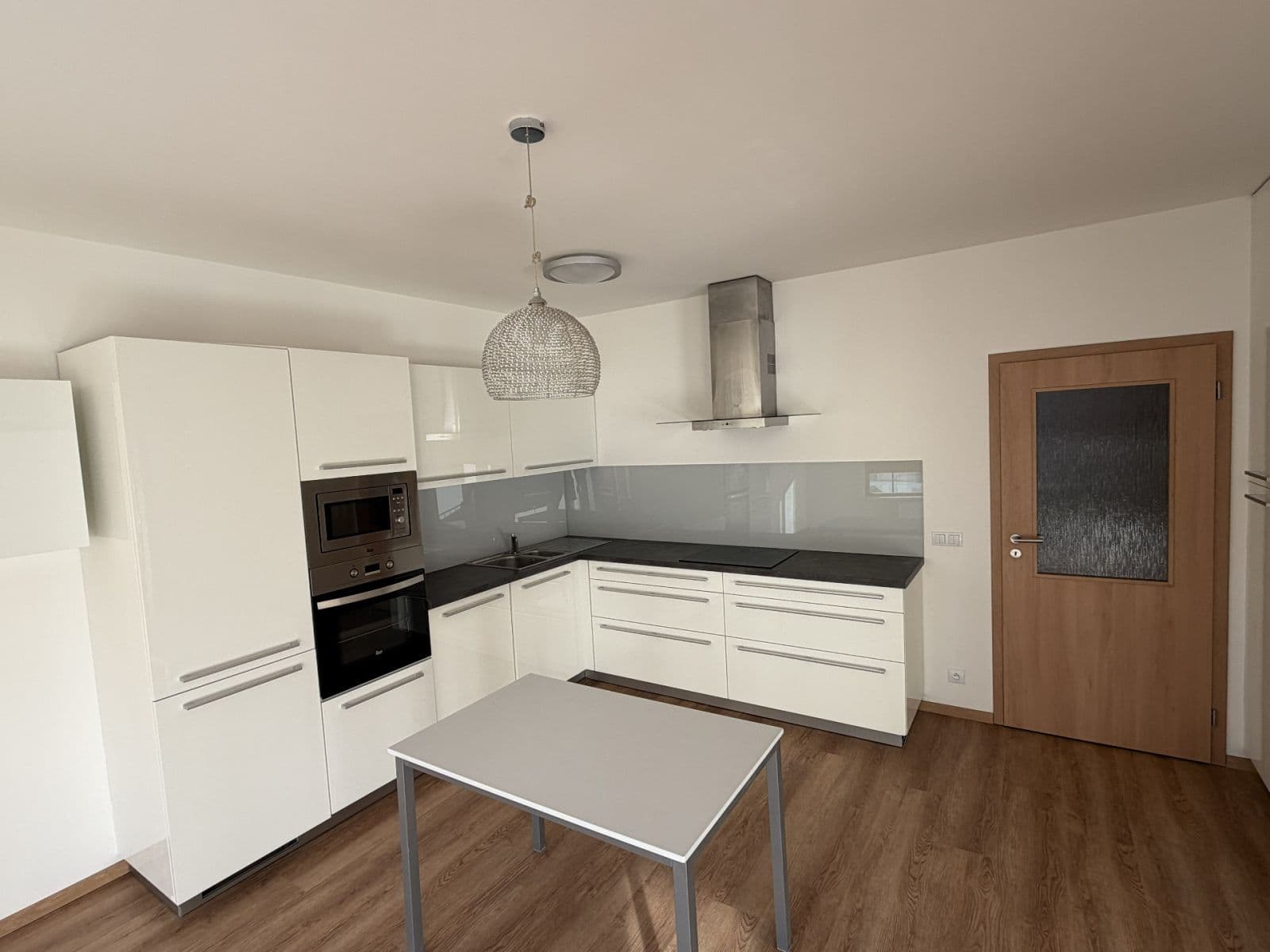 Prenájom bytu 2-izbový 52 m², Kurta Konráda, Praha, Praha Prenájom bytu 2-izbový 52 m², Kurta Konráda, Praha, Praha