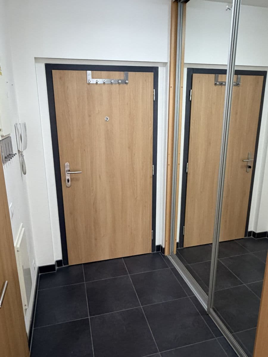 Prenájom bytu 2-izbový 52 m², Kurta Konráda, Praha, Praha Prenájom bytu 2-izbový 52 m², Kurta Konráda, Praha, Praha