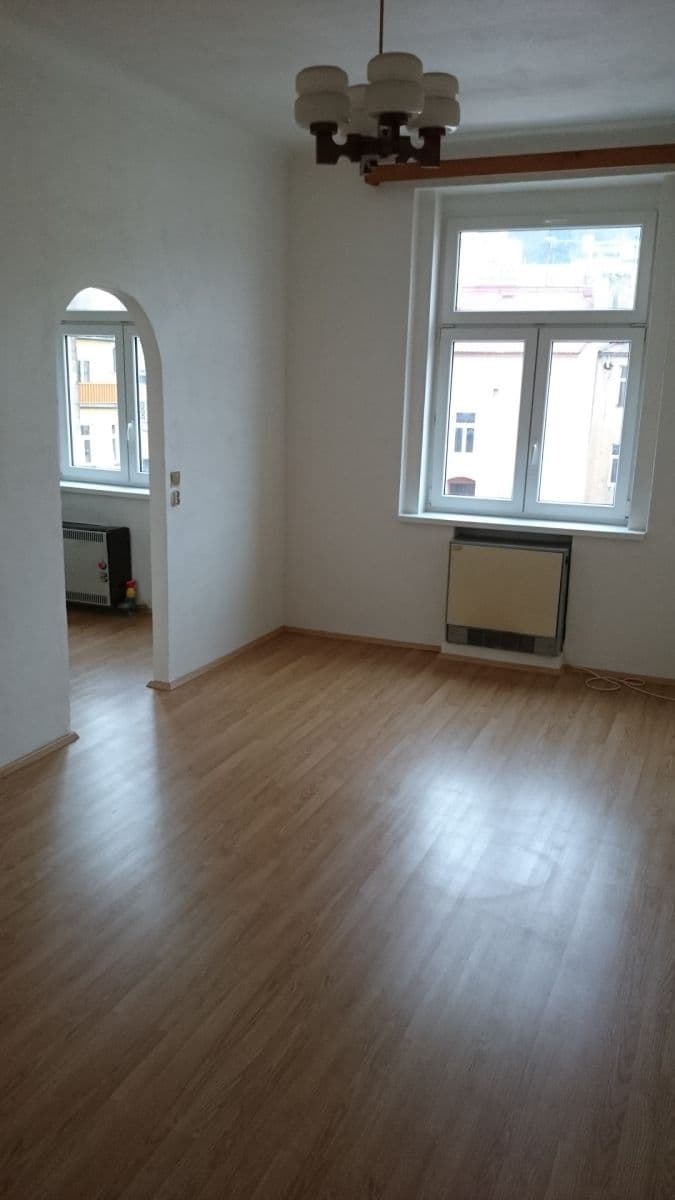 Prenájom bytu 1-izbový 35 m², Vrchlického, Praha, Praha Prenájom bytu 1-izbový 35 m², Vrchlického, Praha, Praha