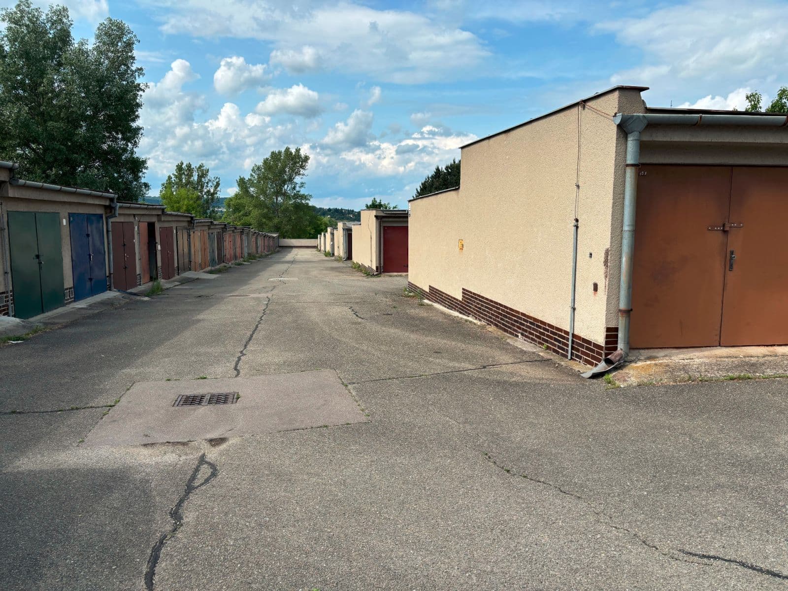 Prenájom garáže 20 m², Větrná, Brno, Jihomoravský kraj Prenájom garáže 20 m², Větrná, Brno, Jihomoravský kraj