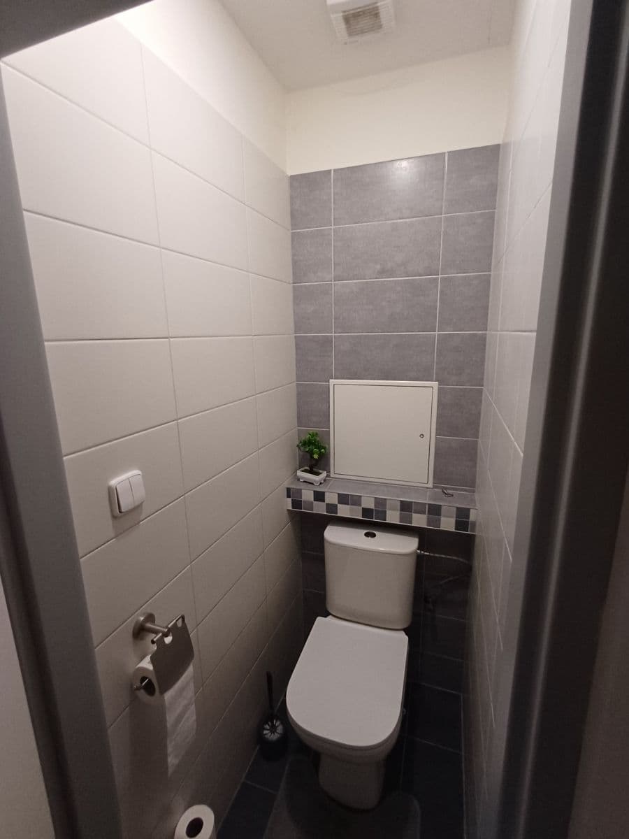 Prenájom bytu 2-izbový 53 m², Blažíčkova, Praha, Praha Prenájom bytu 2-izbový 53 m², Blažíčkova, Praha, Praha