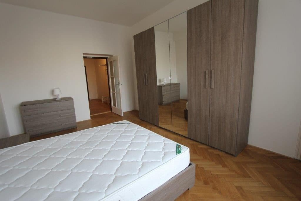Prenájom bytu 2-izbový 61 m², Užocká, Praha, Praha Prenájom bytu 2-izbový 61 m², Užocká, Praha, Praha