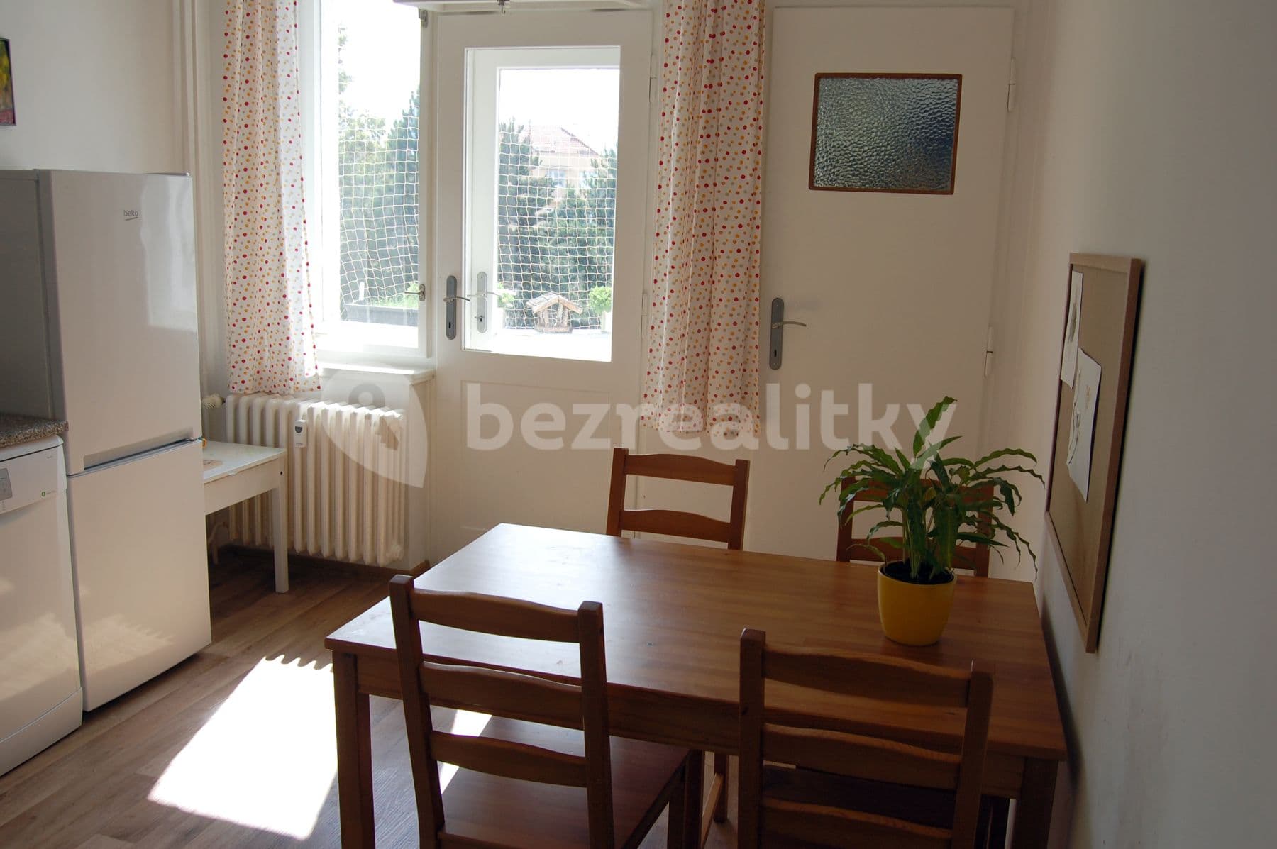 Prenájom bytu 2-izbový 73 m², Smetanovo nábřeží, Hradec Králové, Královéhradecký kraj Prenájom bytu 2-izbový 73 m², Smetanovo nábřeží, Hradec Králové, Královéhradecký kraj