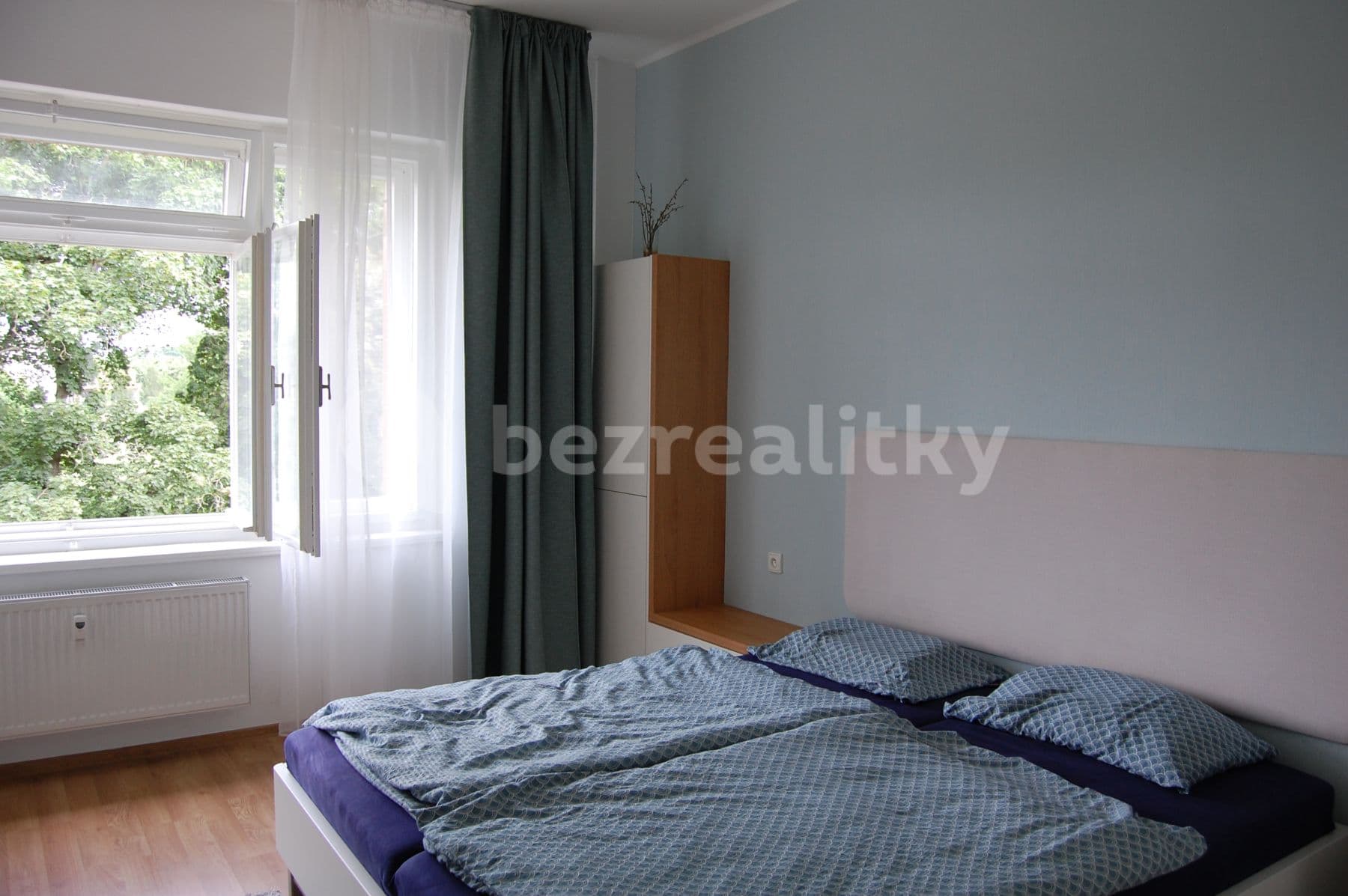 Prenájom bytu 2-izbový 73 m², Smetanovo nábřeží, Hradec Králové, Královéhradecký kraj Prenájom bytu 2-izbový 73 m², Smetanovo nábřeží, Hradec Králové, Královéhradecký kraj