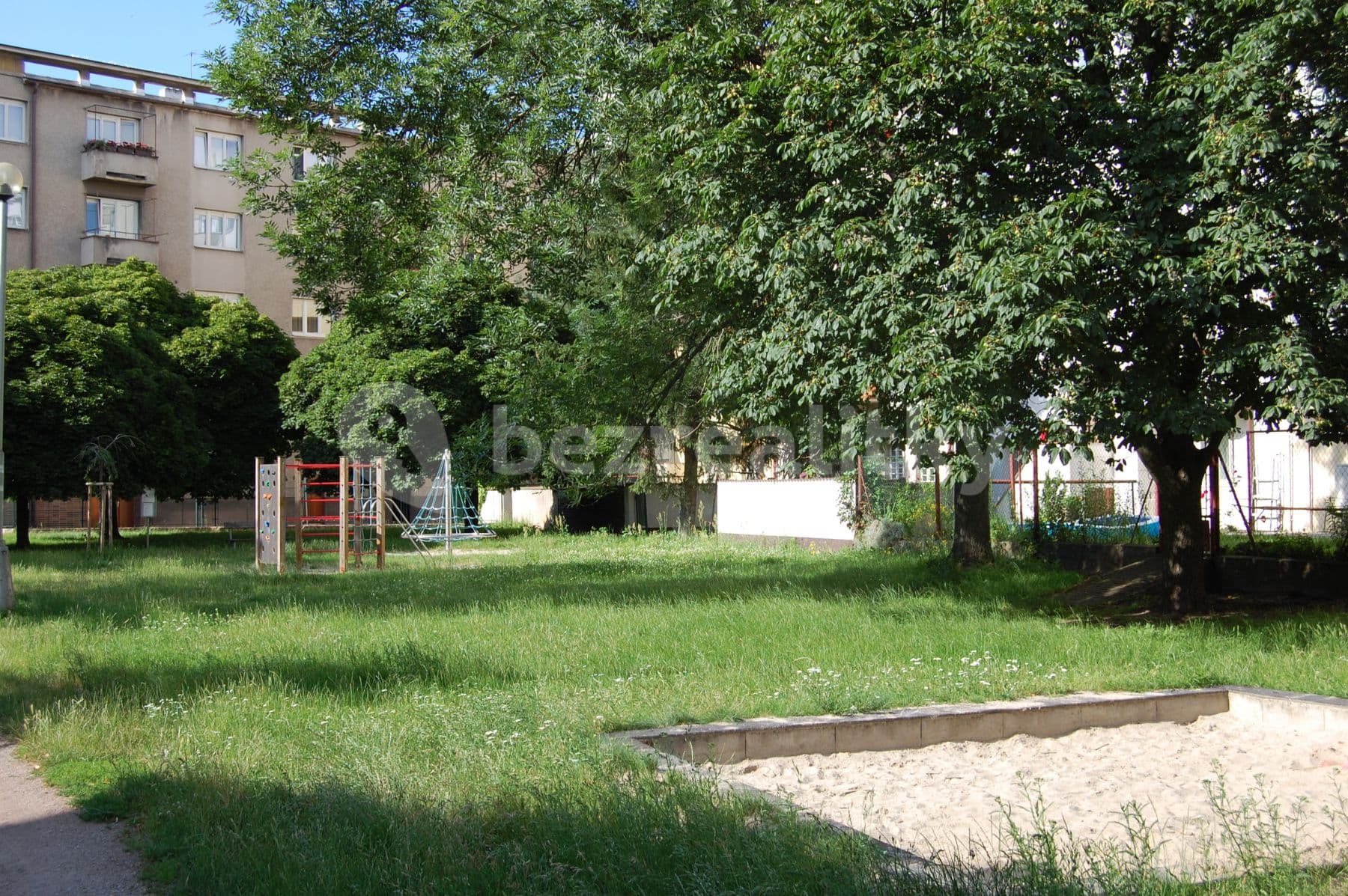 Prenájom bytu 2-izbový 73 m², Smetanovo nábřeží, Hradec Králové, Královéhradecký kraj Prenájom bytu 2-izbový 73 m², Smetanovo nábřeží, Hradec Králové, Královéhradecký kraj