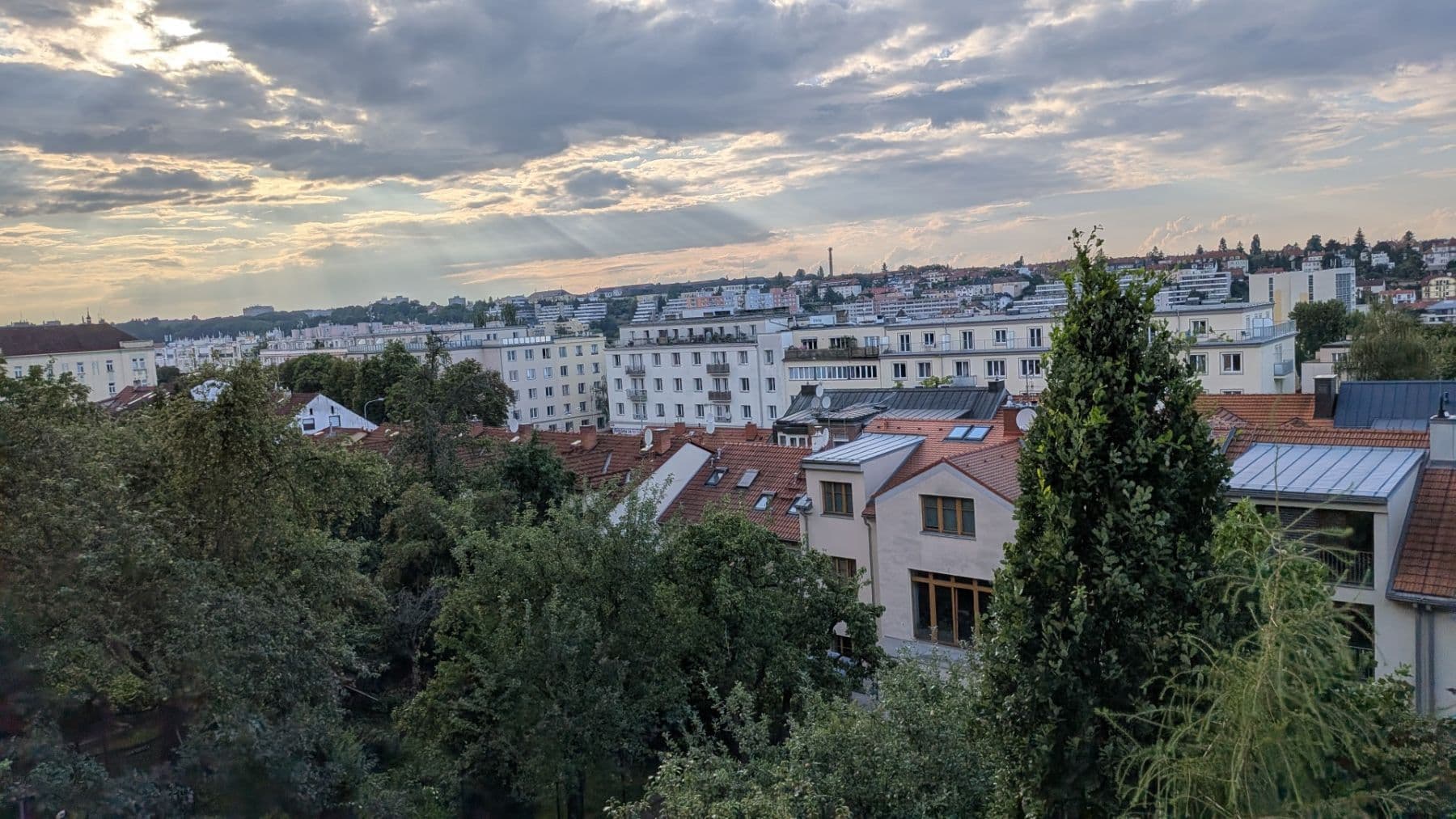 Prenájom bytu 1-izbový 28 m², Šlikova, Praha, Praha Prenájom bytu 1-izbový 28 m², Šlikova, Praha, Praha