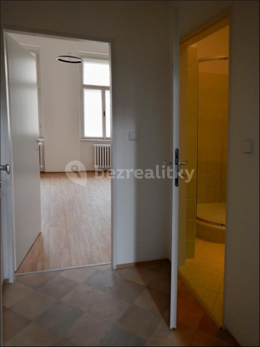 Prenájom bytu Garsoniéra 22 m², Dělnická, Praha, Praha Prenájom bytu Garsoniéra 22 m², Dělnická, Praha, Praha
