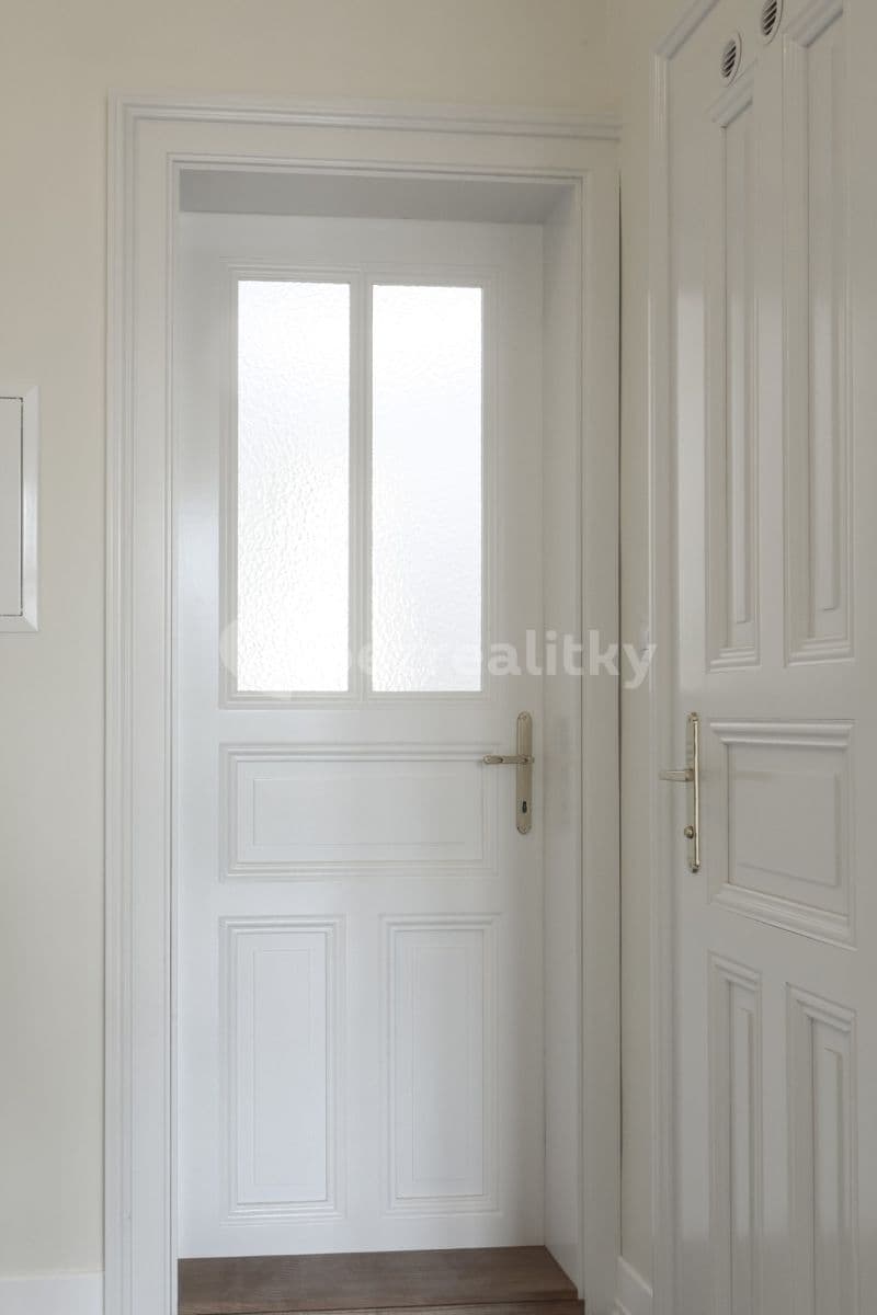 Prenájom bytu 2-izbový 75 m², U Rajské zahrady, Praha, Praha Prenájom bytu 2-izbový 75 m², U Rajské zahrady, Praha, Praha