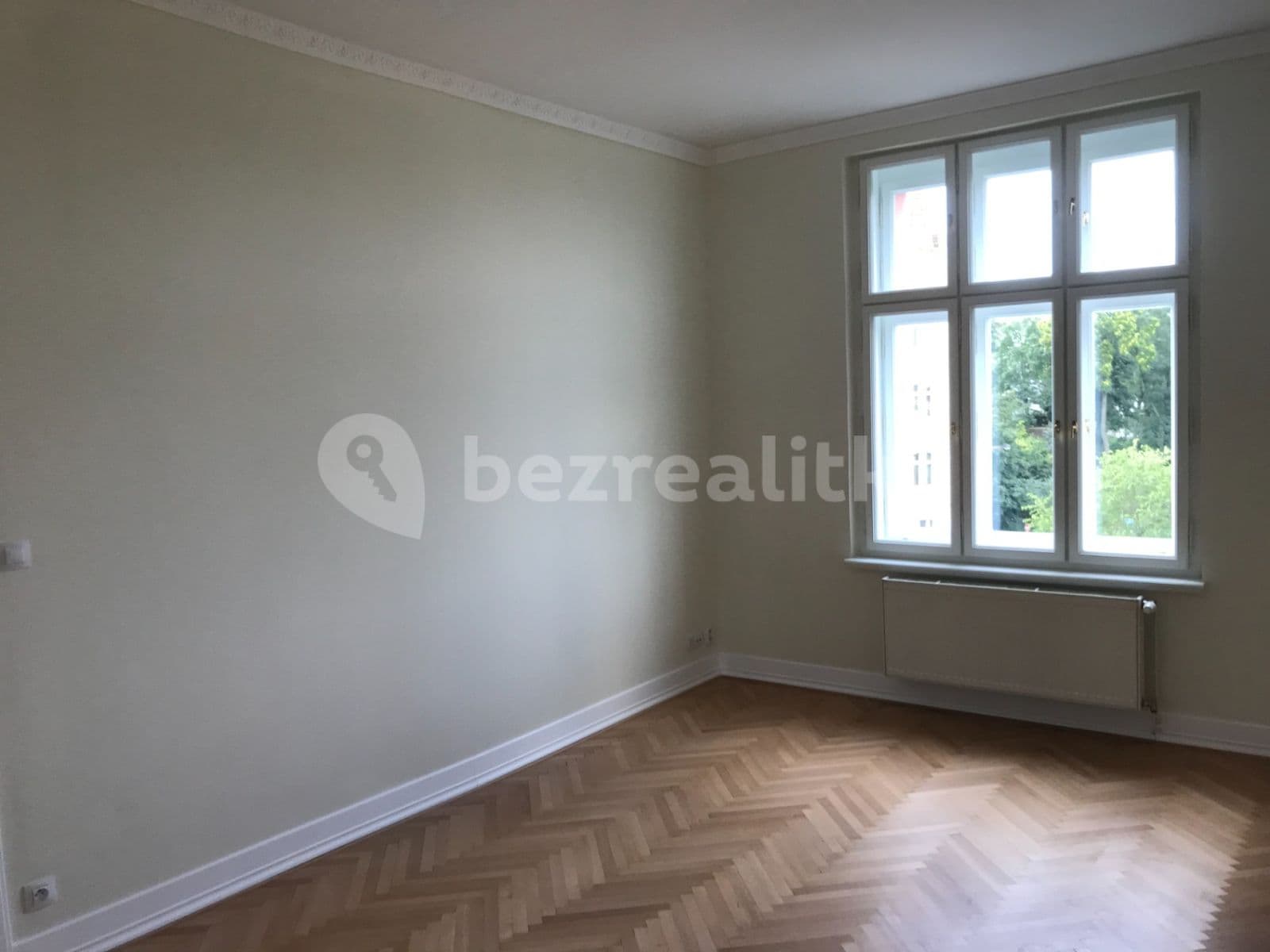 Prenájom bytu 2-izbový 75 m², U Rajské zahrady, Praha, Praha Prenájom bytu 2-izbový 75 m², U Rajské zahrady, Praha, Praha