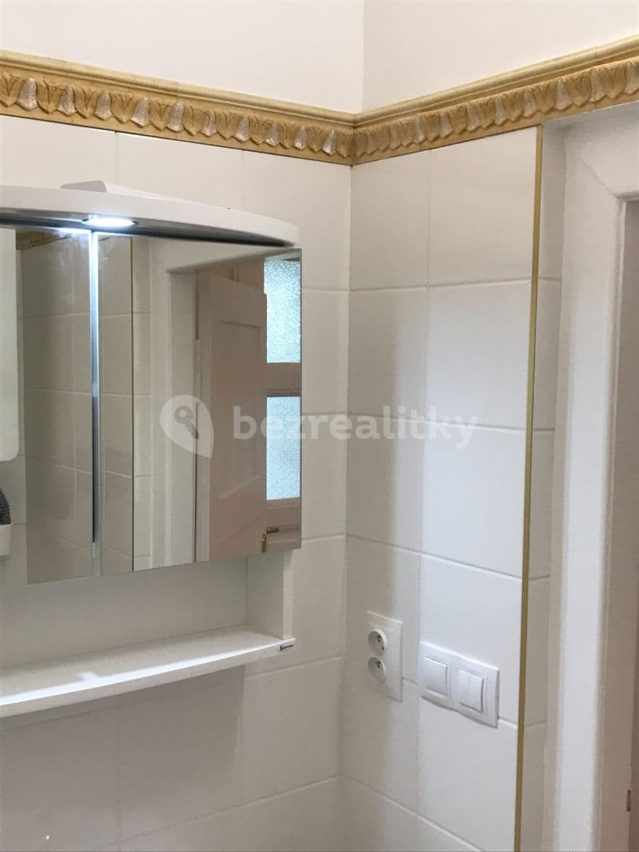 Prenájom bytu 2-izbový 75 m², U Rajské zahrady, Praha, Praha Prenájom bytu 2-izbový 75 m², U Rajské zahrady, Praha, Praha
