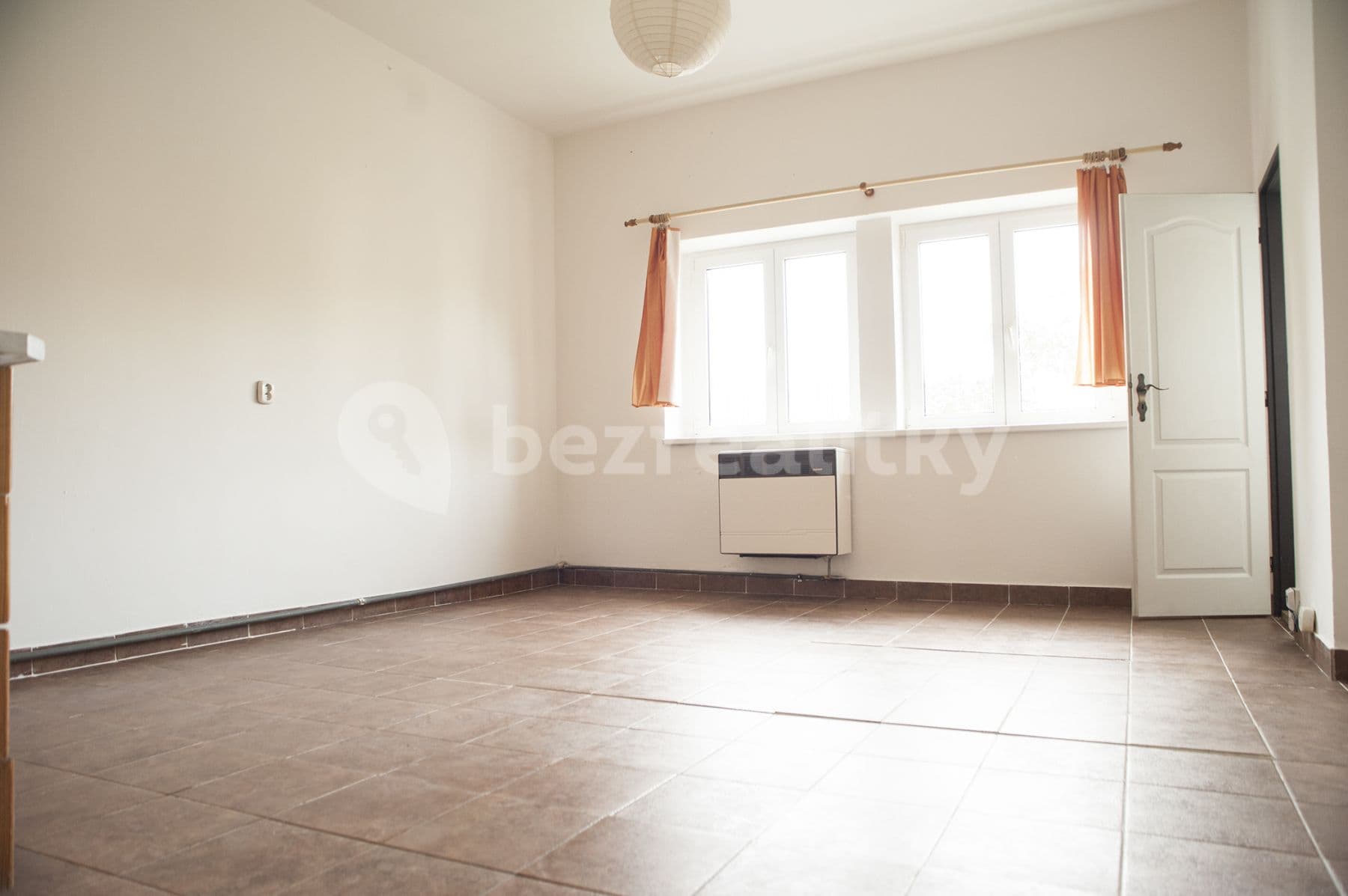 Prenájom bytu 1-izbový 32 m², V Olšinách, Praha, Praha Prenájom bytu 1-izbový 32 m², V Olšinách, Praha, Praha