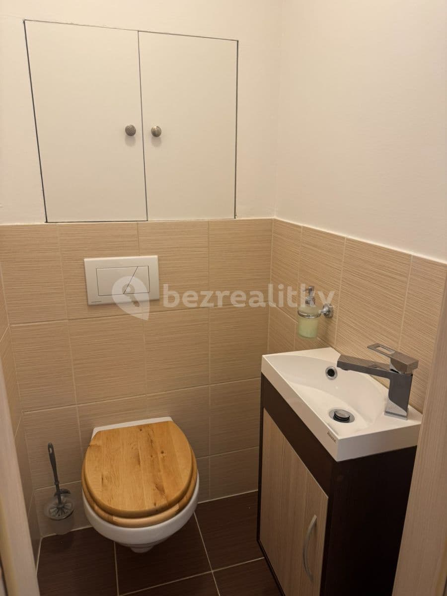 Prenájom bytu 2-izbový 43 m², Mohylová, Praha, Praha Prenájom bytu 2-izbový 43 m², Mohylová, Praha, Praha