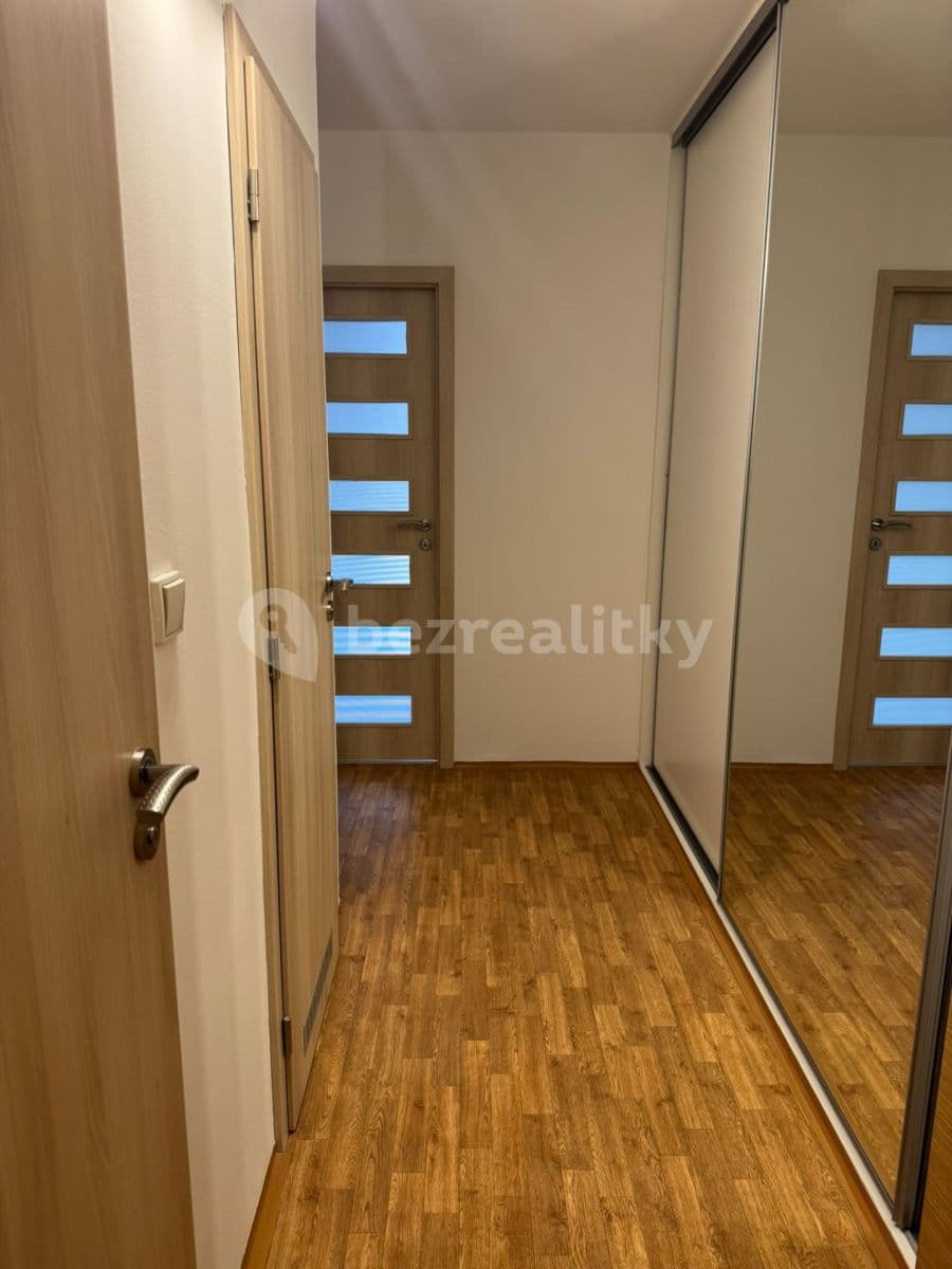 Prenájom bytu 2-izbový 43 m², Mohylová, Praha, Praha Prenájom bytu 2-izbový 43 m², Mohylová, Praha, Praha