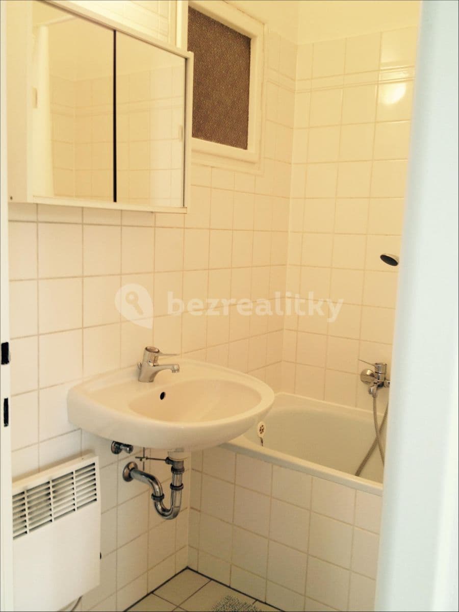 Prenájom bytu 3-izbový 75 m², Nad Popelkou, Praha, Praha Prenájom bytu 3-izbový 75 m², Nad Popelkou, Praha, Praha