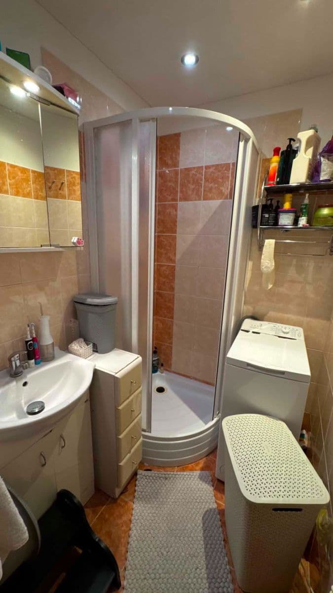 Prenájom bytu 2-izbový 43 m², Zdiměřická, Praha, Praha Prenájom bytu 2-izbový 43 m², Zdiměřická, Praha, Praha