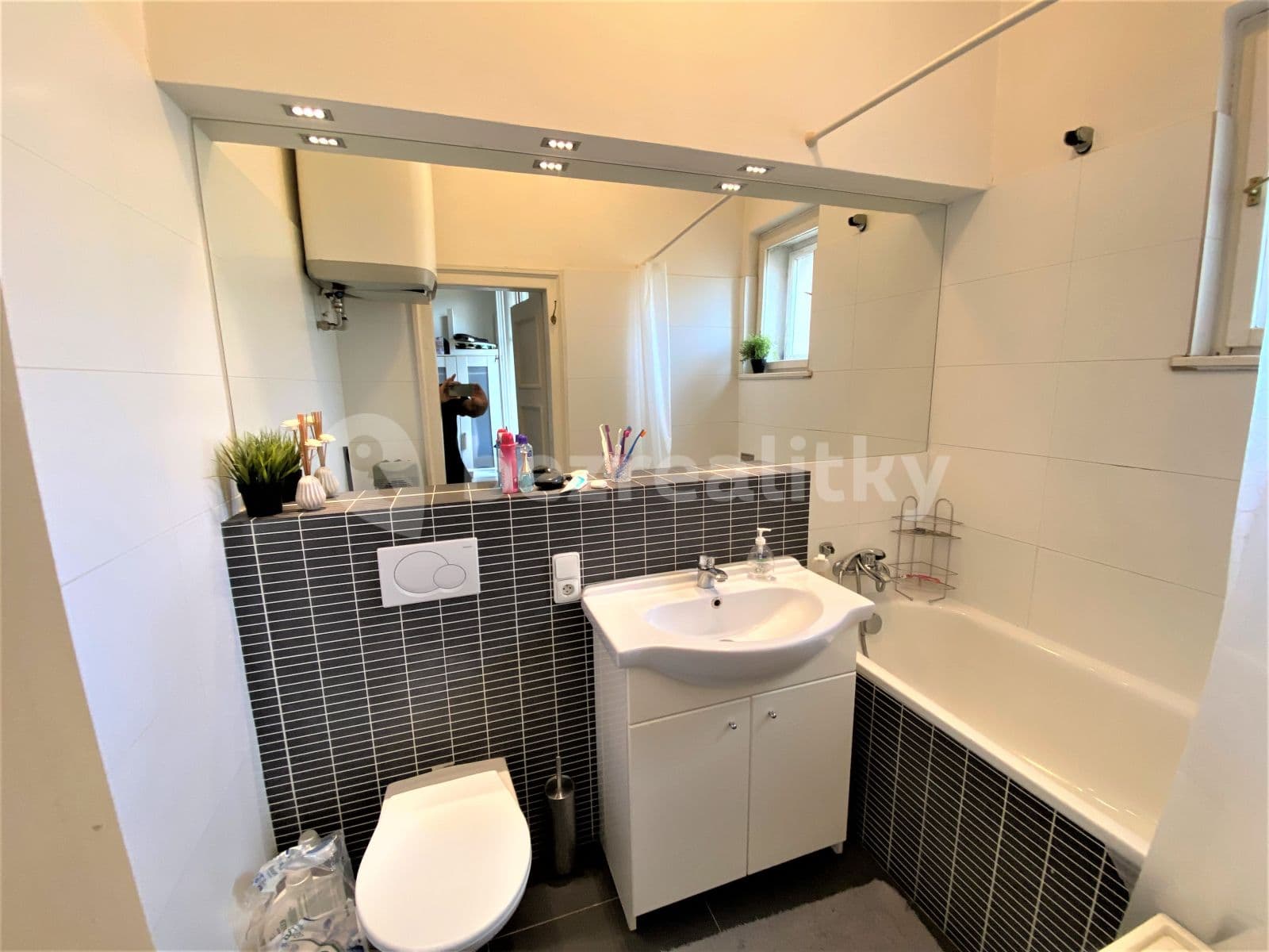 Prenájom bytu Garsoniéra 19 m², Koldínova, Praha, Praha Prenájom bytu Garsoniéra 19 m², Koldínova, Praha, Praha