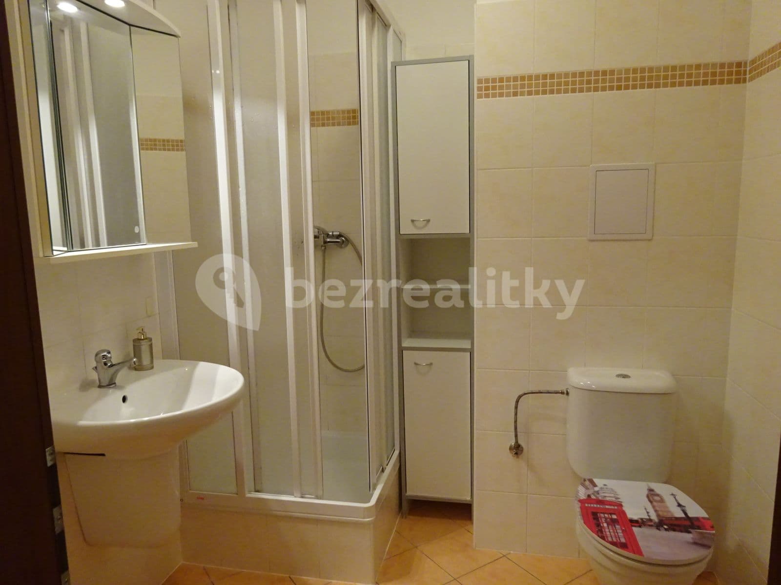 Prenájom bytu Garsoniéra 30 m², Zrzavého, Praha, Praha Prenájom bytu Garsoniéra 30 m², Zrzavého, Praha, Praha