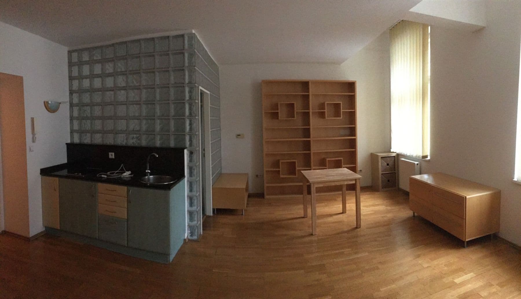 Prenájom bytu 1-izbový 35 m², Bělehradská, Praha, Praha Prenájom bytu 1-izbový 35 m², Bělehradská, Praha, Praha