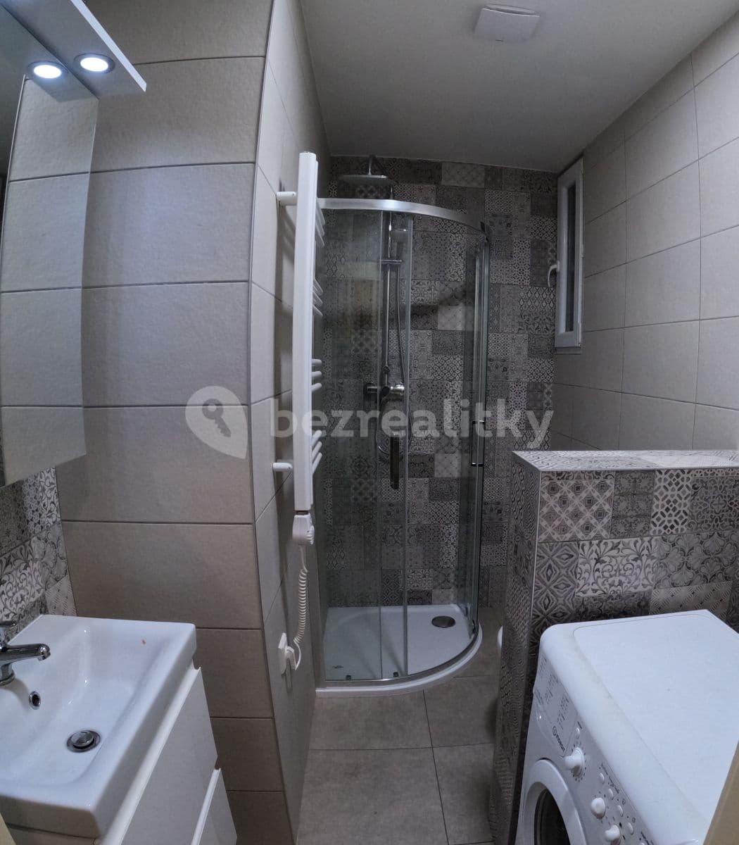 Prenájom bytu 1-izbový 32 m², Lindnerova, Praha, Praha Prenájom bytu 1-izbový 32 m², Lindnerova, Praha, Praha