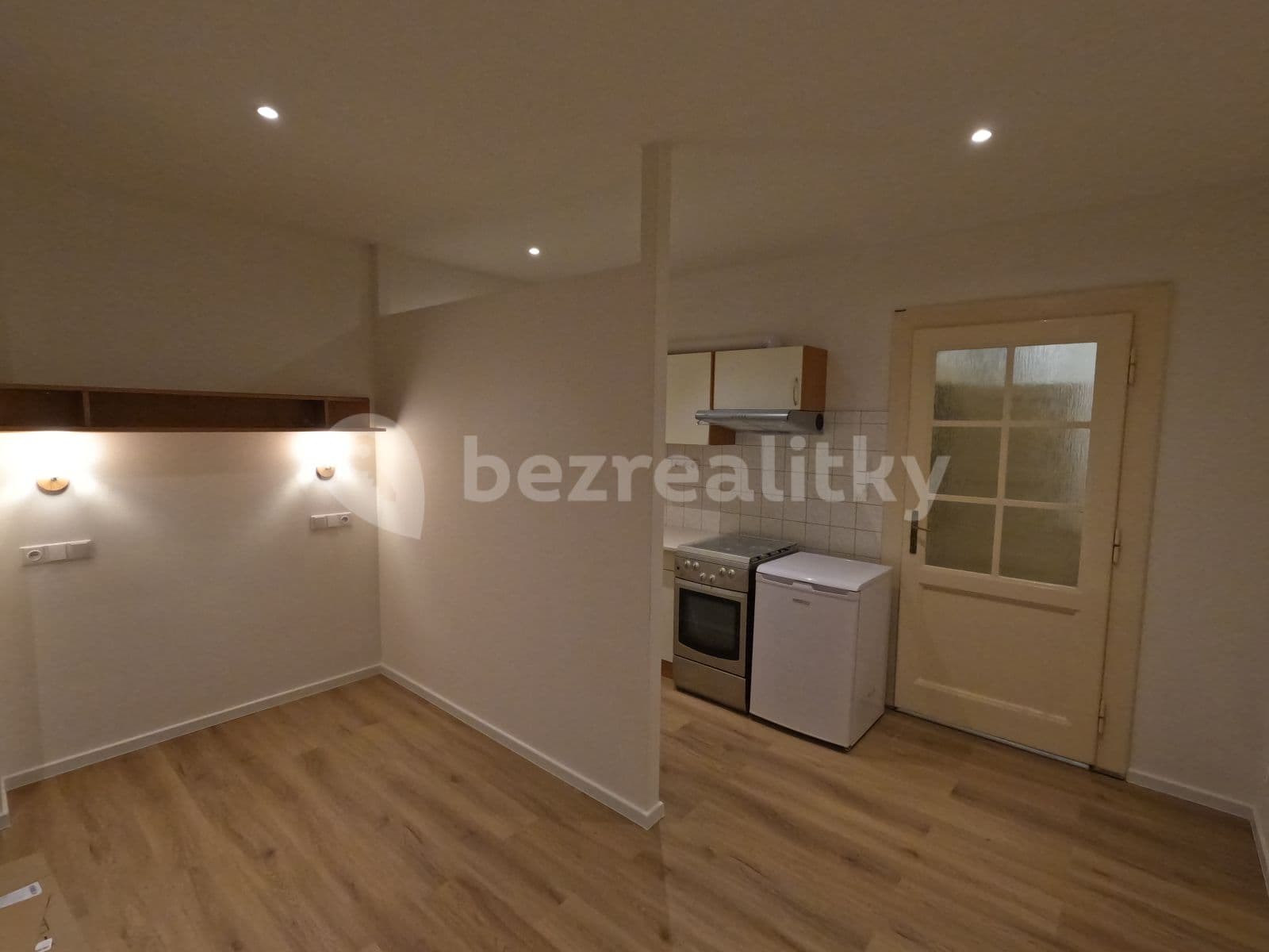Prenájom bytu 1-izbový 32 m², Lindnerova, Praha, Praha Prenájom bytu 1-izbový 32 m², Lindnerova, Praha, Praha