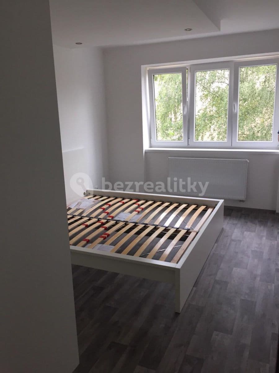 Prenájom bytu 2-izbový 55 m², Dašická, Pardubice, Pardubický kraj Prenájom bytu 2-izbový 55 m², Dašická, Pardubice, Pardubický kraj
