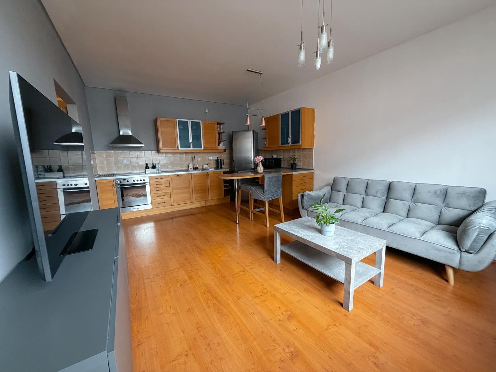 Prenájom bytu 2-izbový 50 m², Komenského, Kladno, Středočeský kraj Prenájom bytu 2-izbový 50 m², Komenského, Kladno, Středočeský kraj