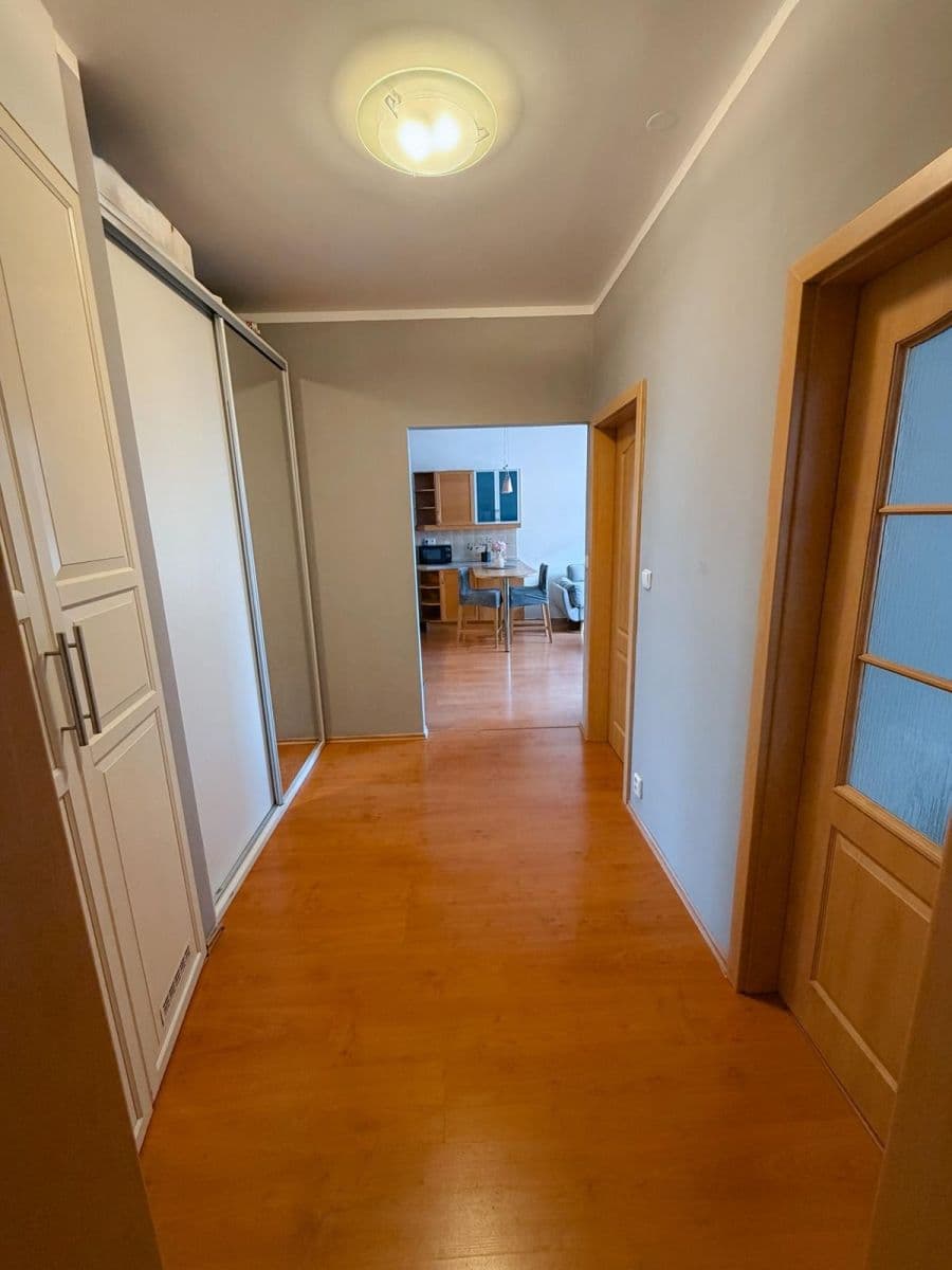 Prenájom bytu 2-izbový 50 m², Komenského, Kladno, Středočeský kraj Prenájom bytu 2-izbový 50 m², Komenského, Kladno, Středočeský kraj