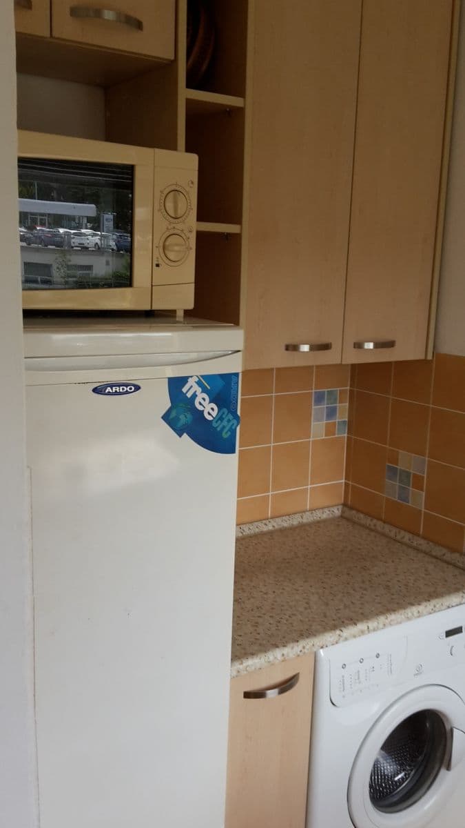 Prenájom bytu Garsoniéra 32 m², Donovalská, Praha, Praha Prenájom bytu Garsoniéra 32 m², Donovalská, Praha, Praha