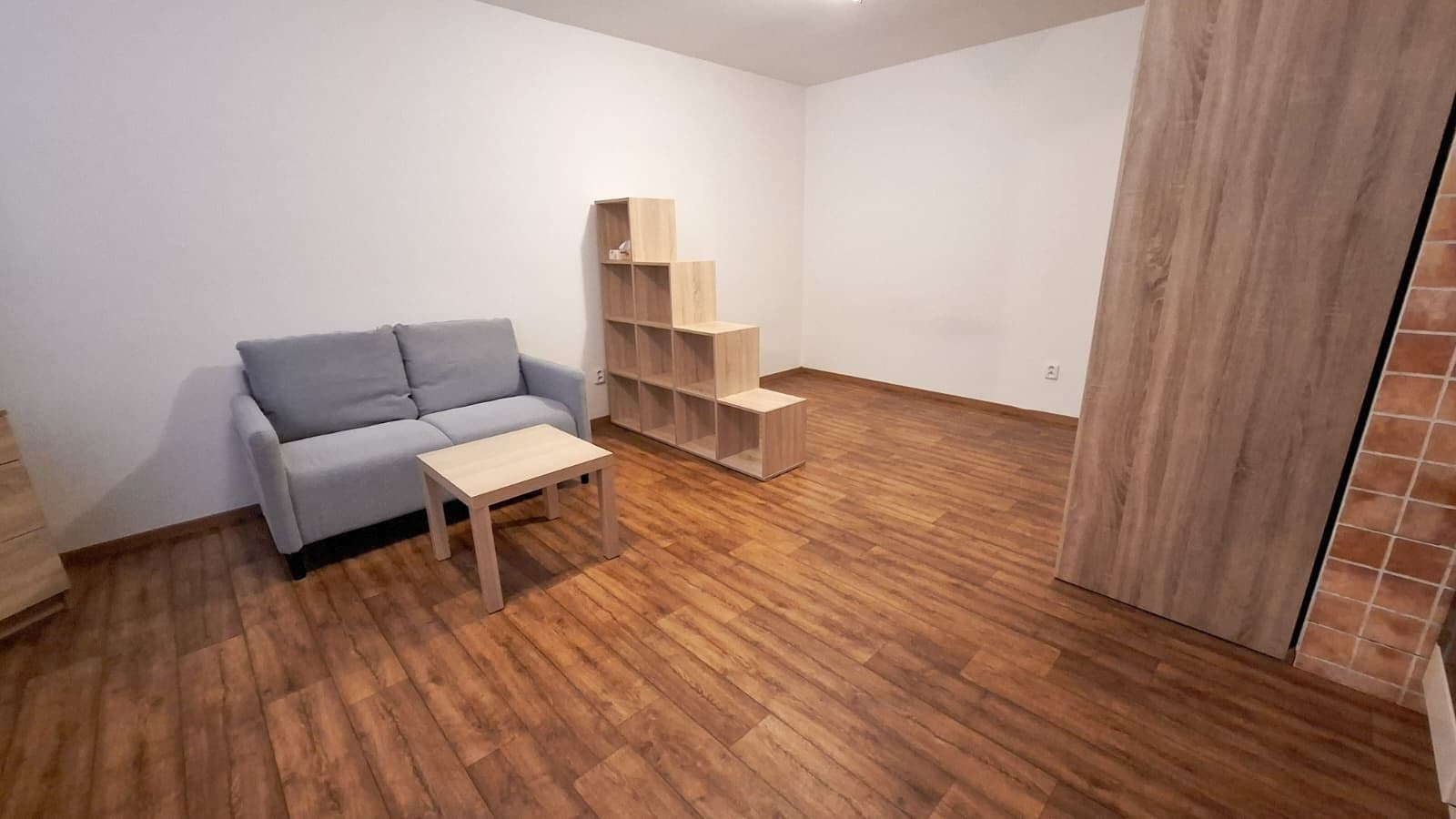 Prenájom bytu 1-izbový 42 m², Jednostranná, Praha, Praha Prenájom bytu 1-izbový 42 m², Jednostranná, Praha, Praha